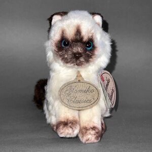 Yomiko Classics Himalayan Plush Cat